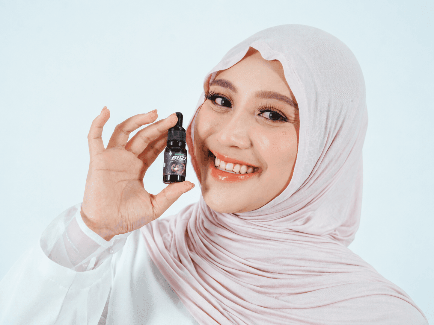 Nabila dengan Buzz Propolis